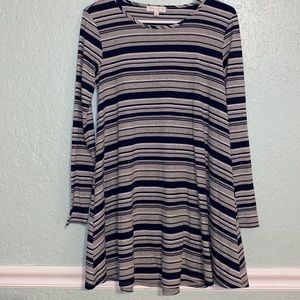 Small long sleeve shirt dress $9